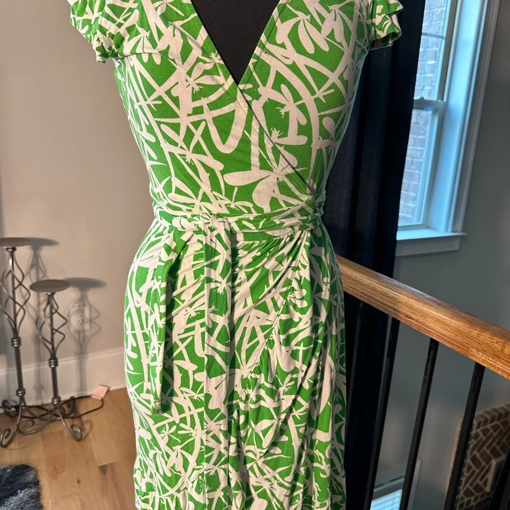 Lilly Pulitzer Green and White Midi Sundress with Flutter Sleeves - Picture 1 of 4